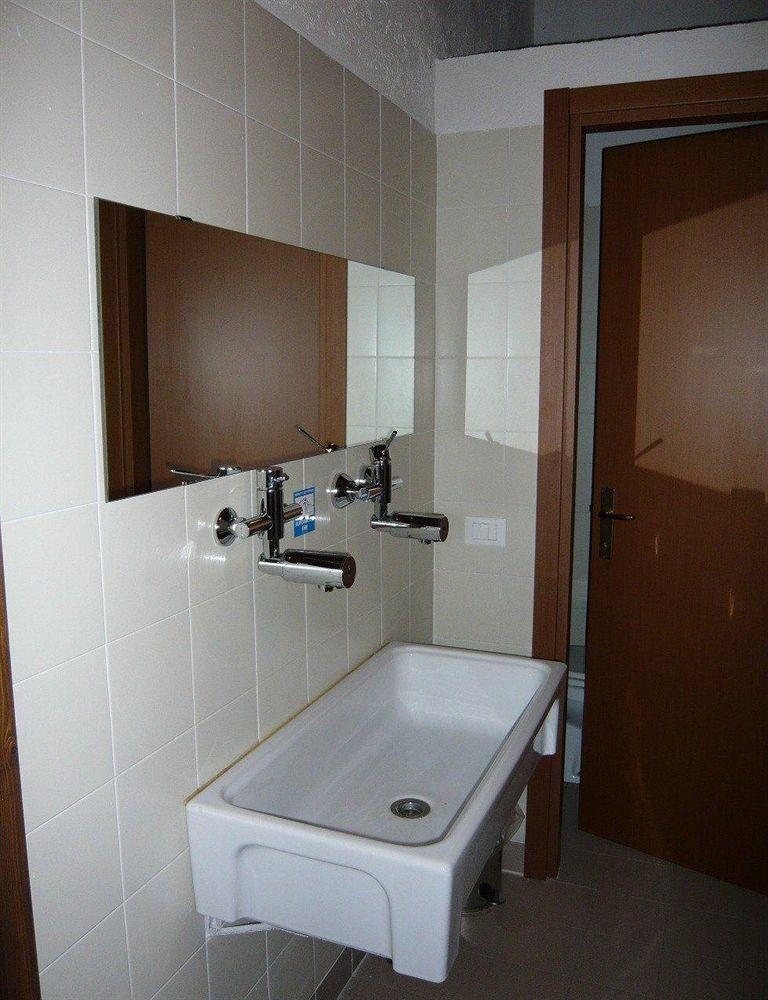 Rifugio Alpetto Di Torno Hostel Sormano Εξωτερικό φωτογραφία