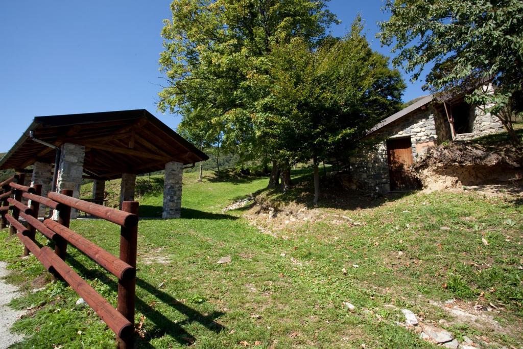 Rifugio Alpetto Di Torno Hostel Sormano Εξωτερικό φωτογραφία
