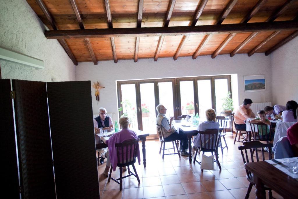 Rifugio Alpetto Di Torno Hostel Sormano Εξωτερικό φωτογραφία